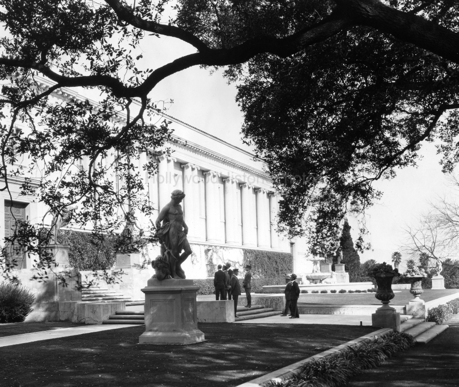 Pasadena 1930 Huntington Estate in South Pasadena wm.jpg